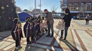 коледари от четвърта група на ДГ "Русалка"